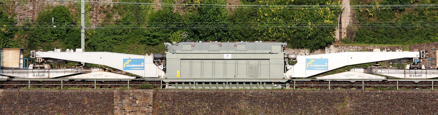 File:Tragschnabelwagen mit Transformator (8789).jpg - Wikimedia Commons