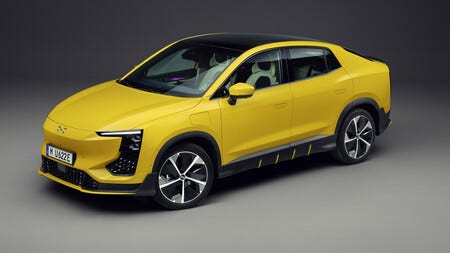 El Aiways U6 es el enésimo coche chino eléctrico que pretende conquistar Europa. Y sí, también es un SUV