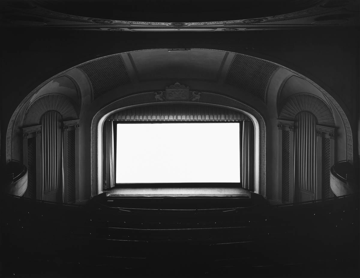 A large screen in a room

Description automatically generated with medium confidence