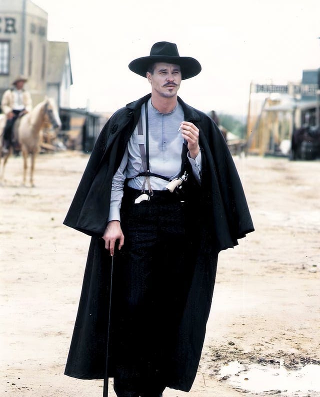 r/pics - Val Kilmer in a hat and cape
