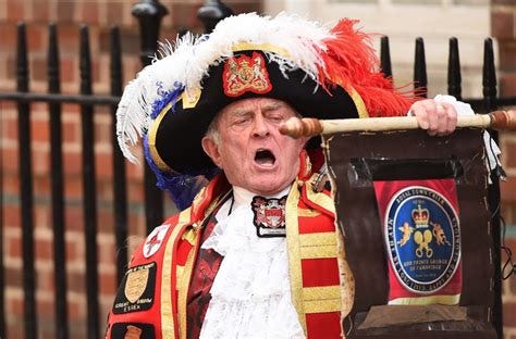 Hear Ye Hear Ye - Black Thoughts