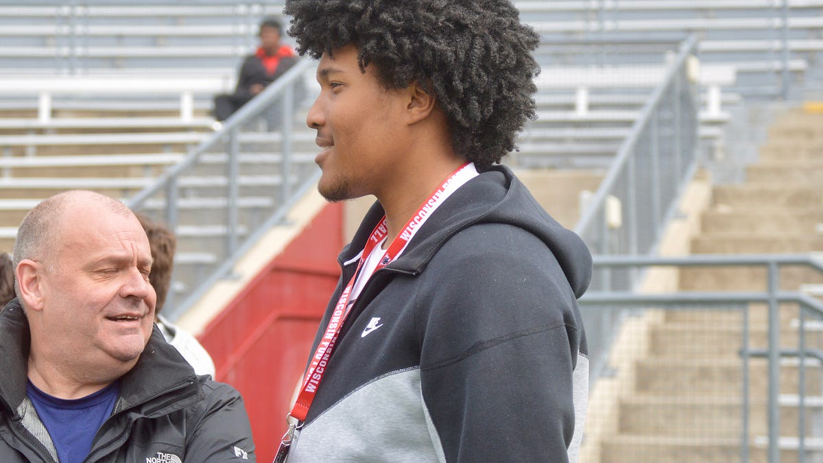 Another big weekend of official visits for Wisconsin football