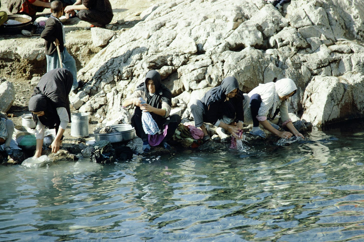 Laundry day. Iran, 1969 Laundry day. Iran, 1969