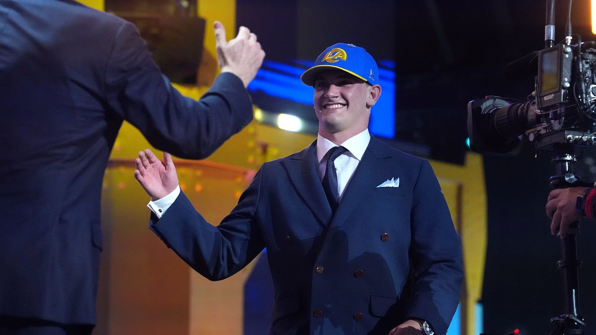Stunners, Smokescreens, and a QB Nobody Saw Coming | Instant Analysis of  Every 2026 NFL Draft First-Round Pick