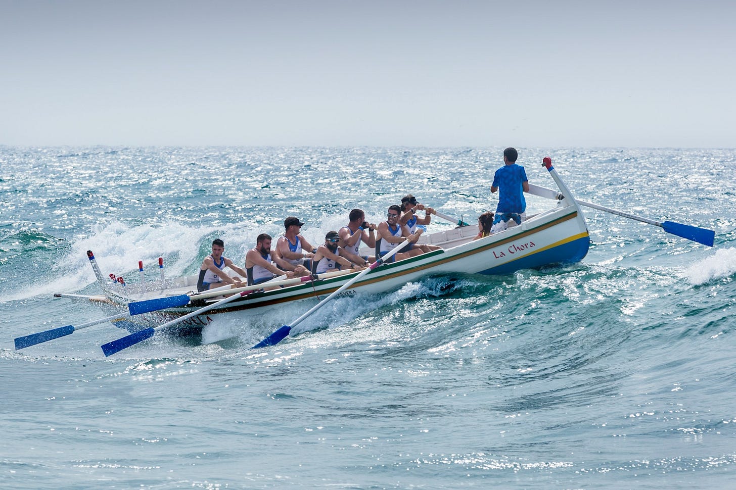Regata de las 3 Millas, celebrada en las Playas de El Palo de Málaga el 09-09-2017. Se levantó un fuerte temporal de levante y algunas pruebas se suspendieron. Esta tripulación y su patrón supieron “capear el temporal” de manera envidiable. Regata de las 3 Millas, celebrada en las Playas de El Palo de Málaga el 09-09-2017. Se levantó un fuerte temporal de levante y algunas pruebas se suspendieron. Esta tripulación y su patrón supieron “capear el temporal” de manera envidiable.