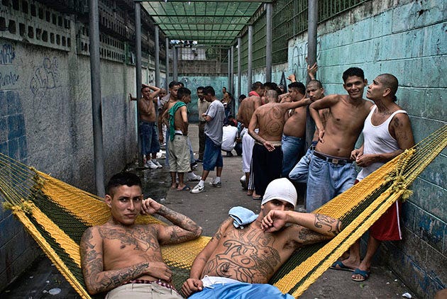 PHOTOS: In El Salvador, a Gang Truce Can't Stop the Violence – Mother Jones