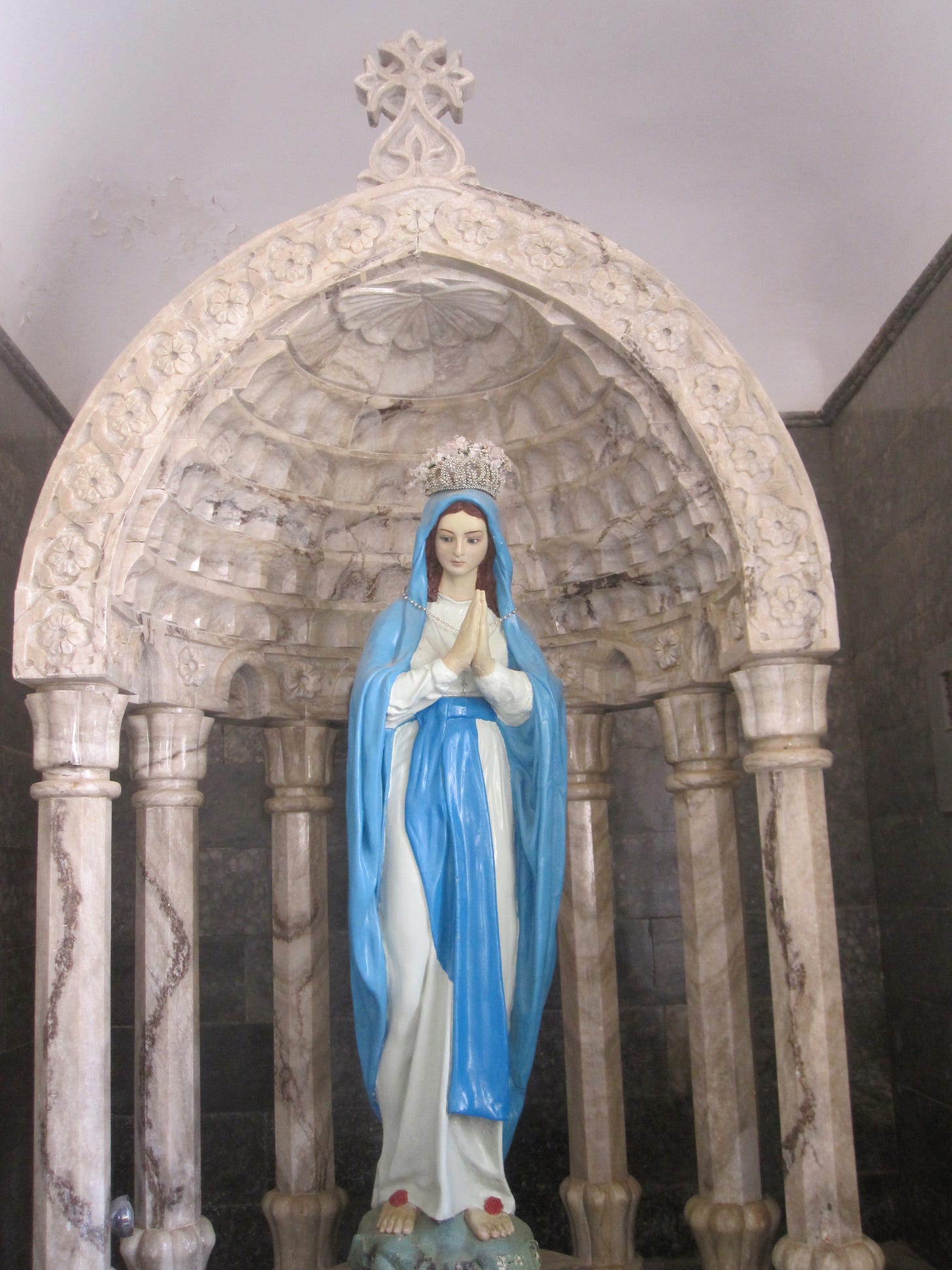 Mary at Mar Behnam Monastery, Iraq Mary at Mar Behnam Monastery, Iraq