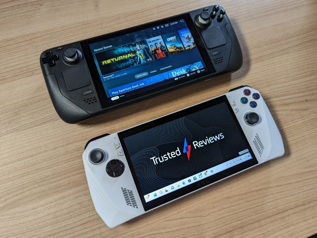 Steam Deck (Top), Asus ROG Ally (Bottom)