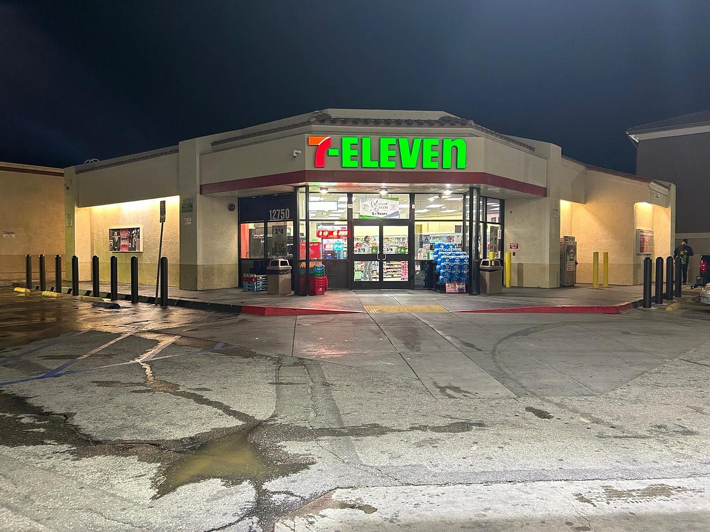 7 Eleven Bollards - Bright Bulbs Electric