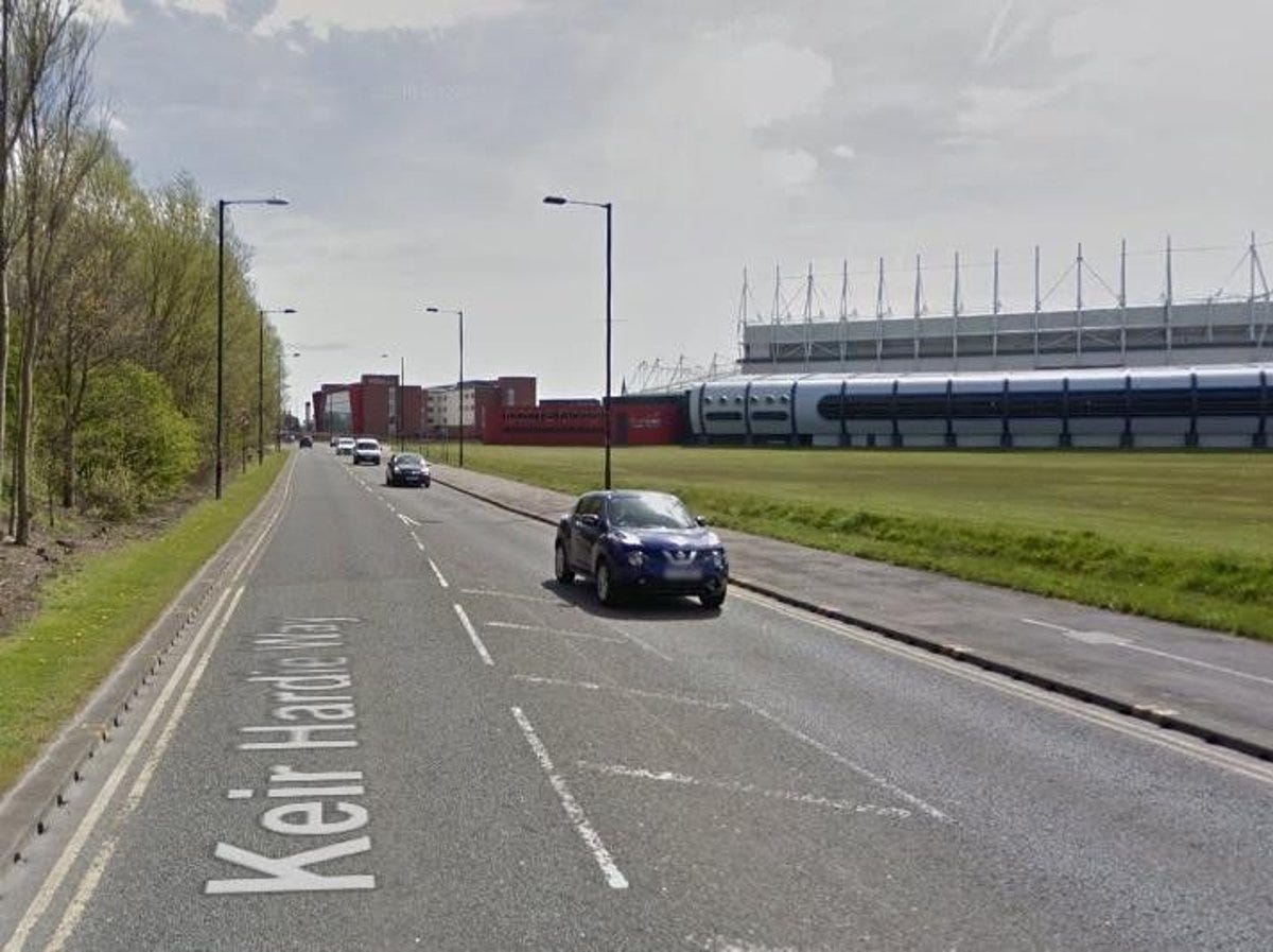 Keir Hardie Way in Sunderland closed following accident