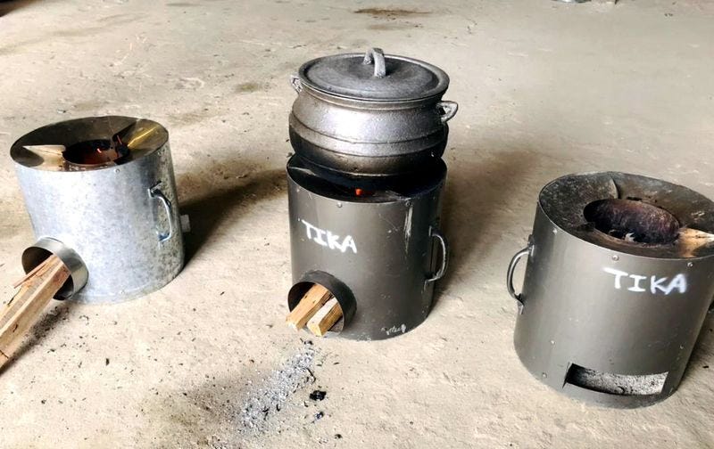 Green Ker stoves in use in Abidjan. 