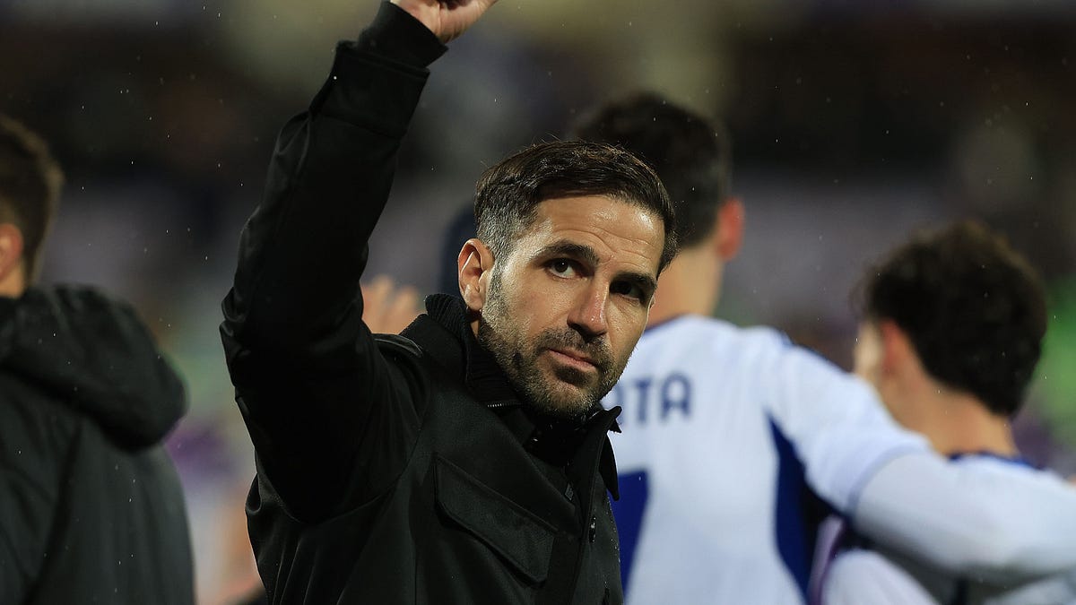 Un mediocentro en el banquillo: el Como de Cesc Fàbregas