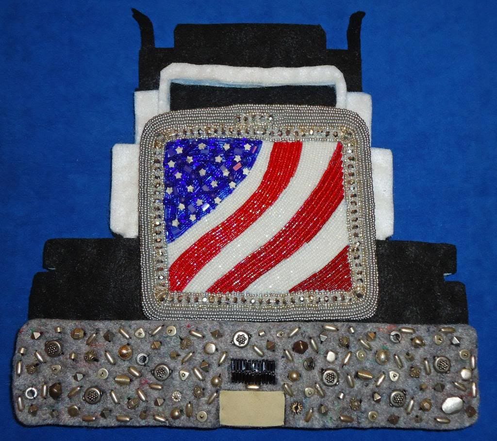 semi beaded Peterbilt tractor trailor felt bead embroidery beadwork car bead painting relief semi beaded Peterbilt tractor trailor felt bead embroidery beadwork car bead painting relief