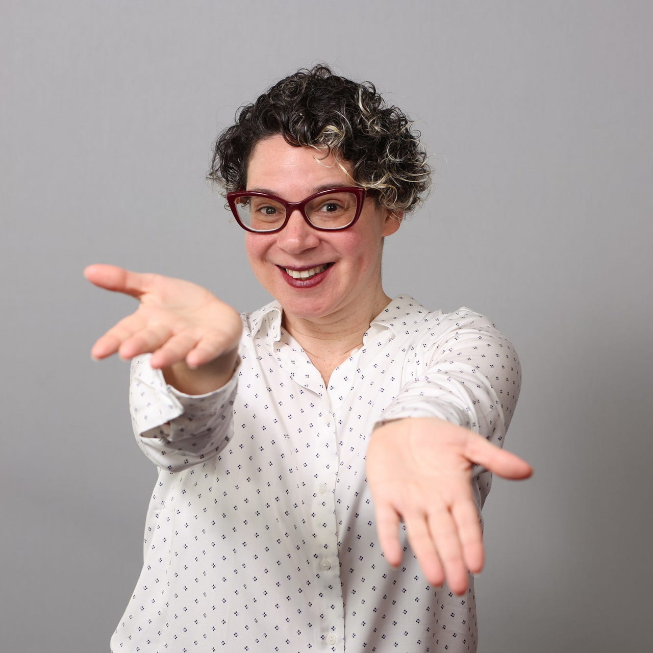 María Thompson - Hablemos de Regeneración