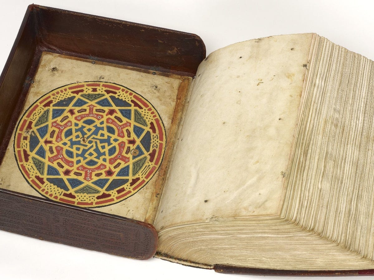 500 years after the expulsion of Spain's Jews, medieval Bible comes home | Spain | The Guardian 500 years after the expulsion of Spain's Jews, medieval Bible comes home | Spain | The Guardian