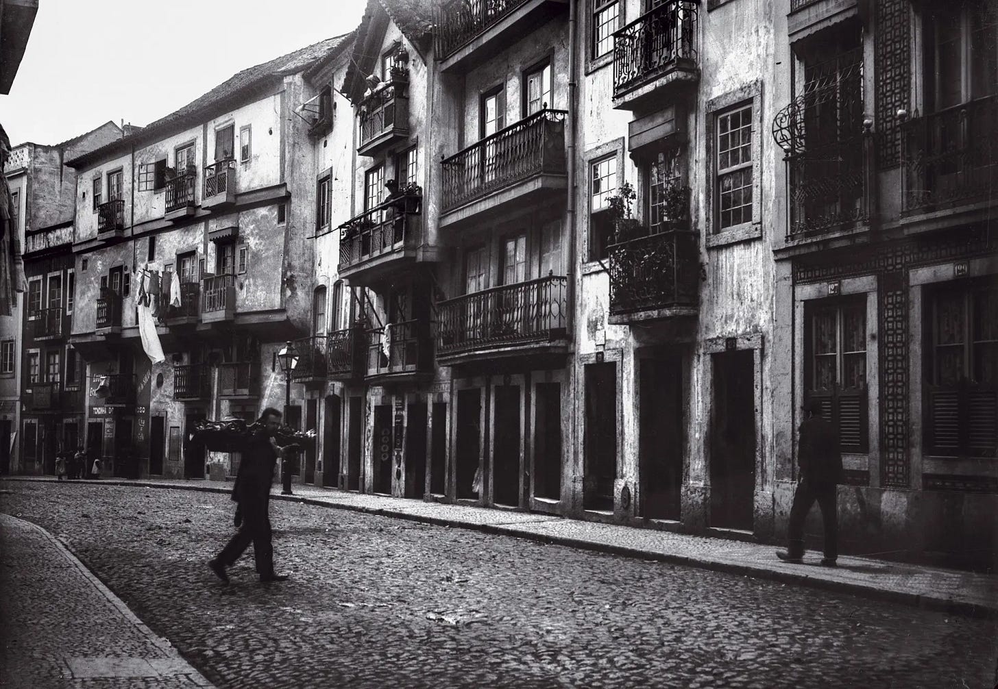 Benformoso: toda a história de uma rua singular - Expresso