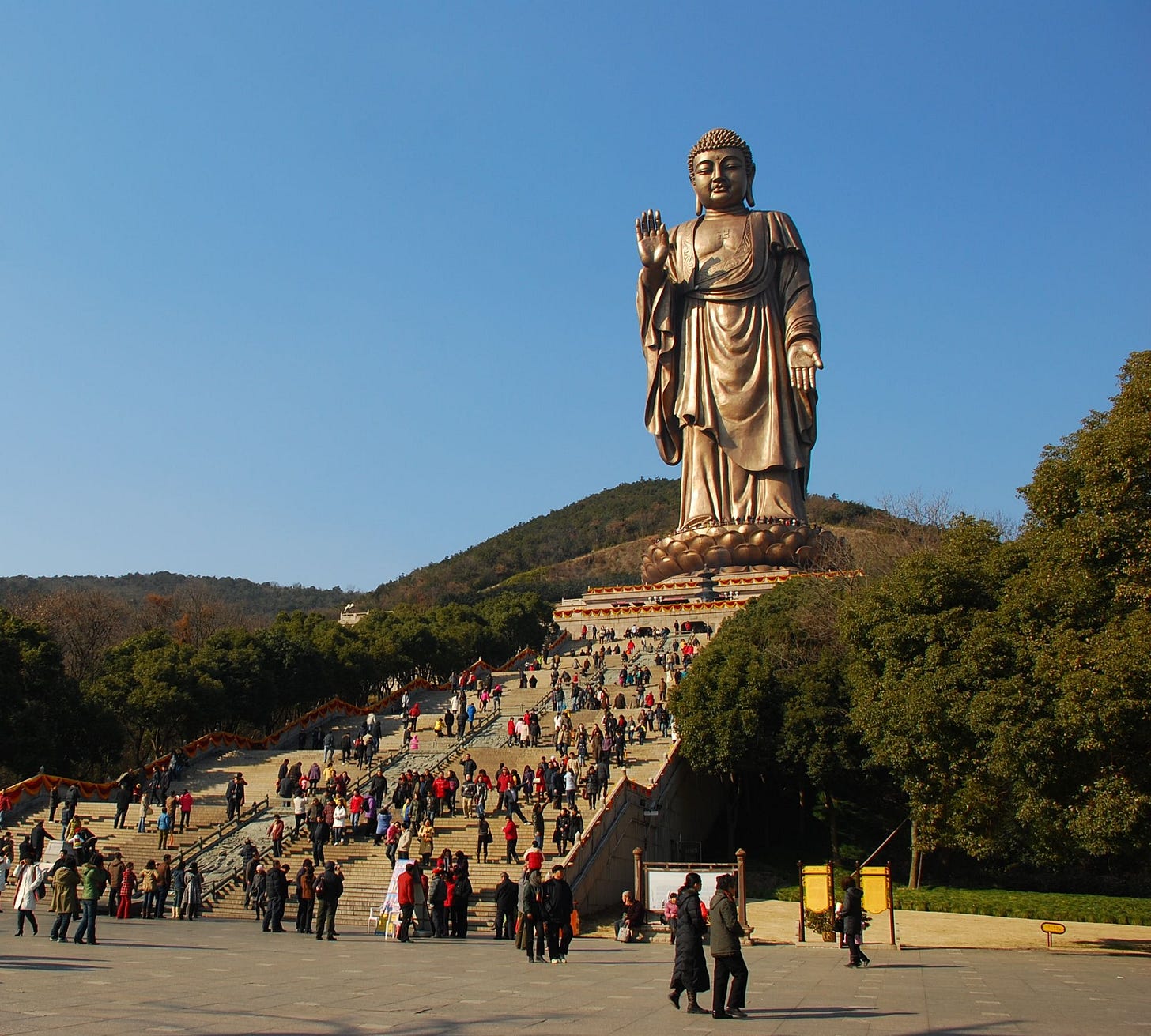China builds bigger Buddhas, but will tourists come? | CNN China builds bigger Buddhas, but will tourists come? | CNN