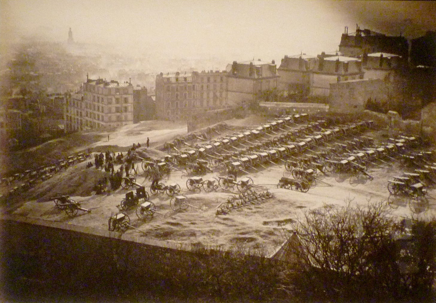 Cannons on Montmartre hill - 1871
