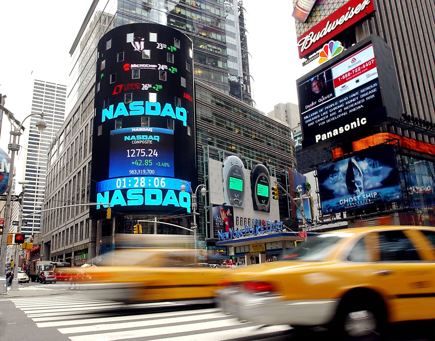 United Continental moves to Nasdaq