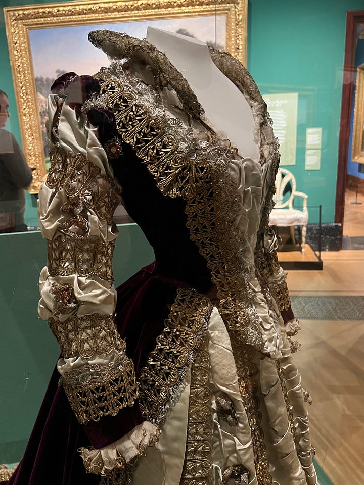 The influence of the most elegant queen