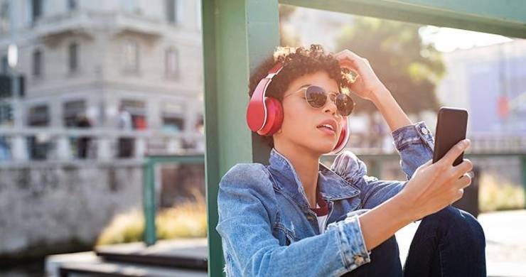 Streaming music Streaming music