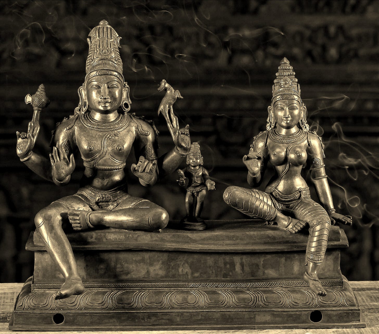 Shiva And Parvati Statue