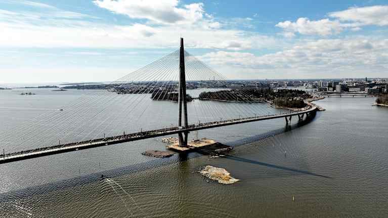Aerial view of the Kruunuvuorensilla Bridge.