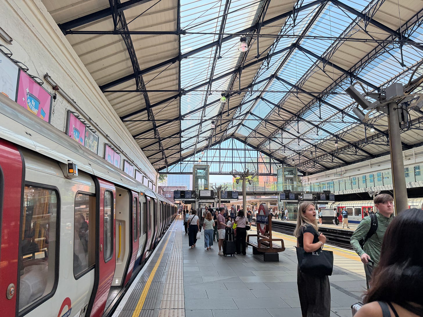Photo of Earl's Court station. Photo of Earl's Court station.