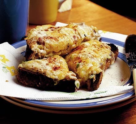 Cheesy tuna melts Cheesy tuna melts