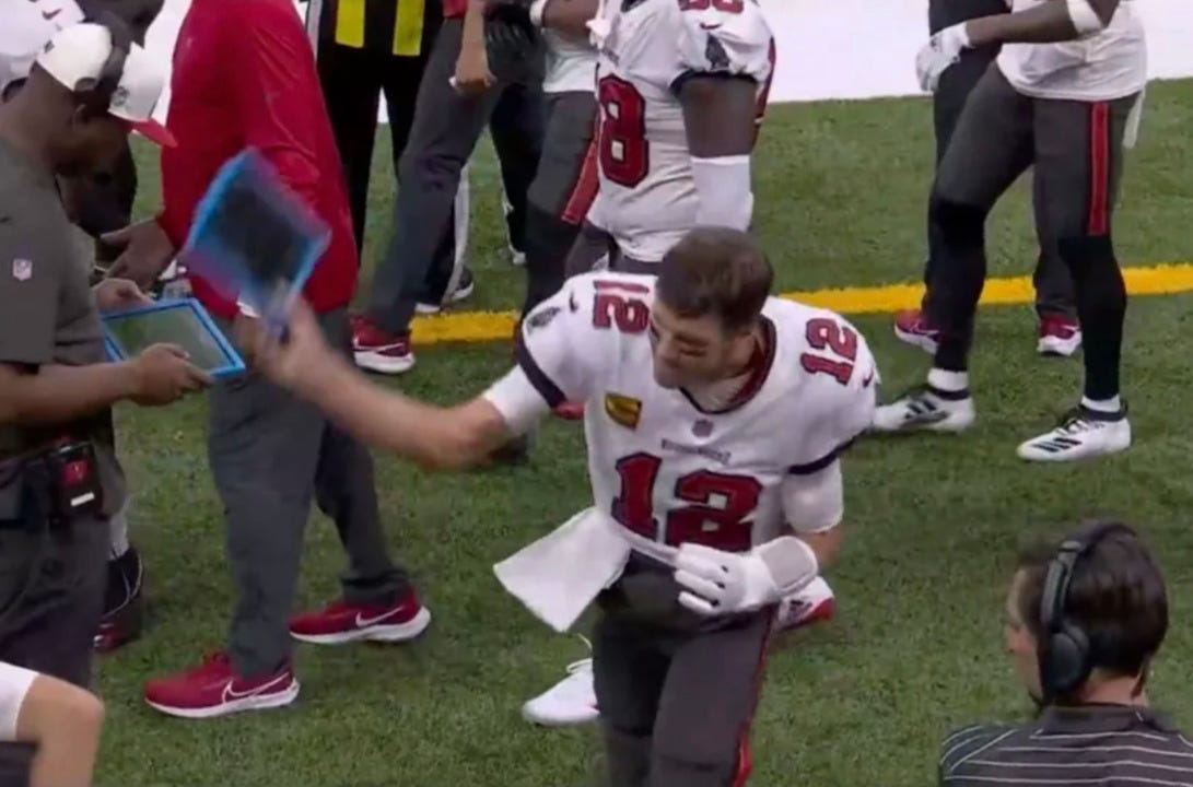 Tom Brady Apologizes After Breaking Tablet During Sunday's Bucs Game Tom Brady Apologizes After Breaking Tablet During Sunday's Bucs Game
