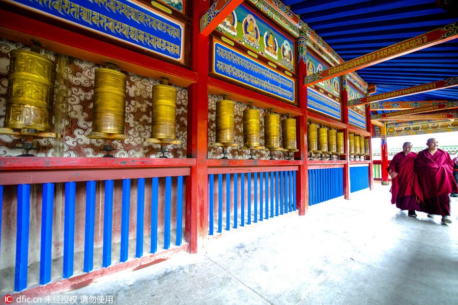 Prayers and Profit: How Religion and Yaks Built Xiahe’s Economic Miracle