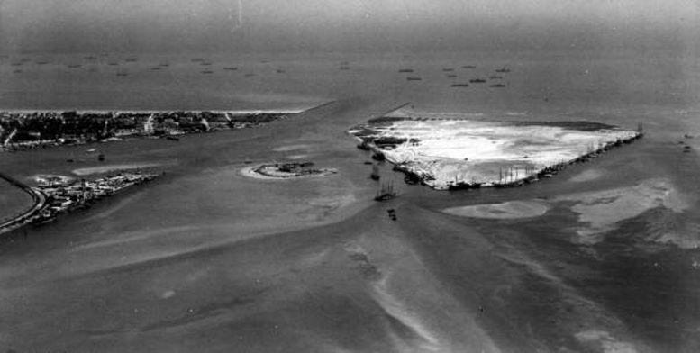 Aerial View of Terminal Island in 1918. This mass of land would later be renamed Fisher Island.
