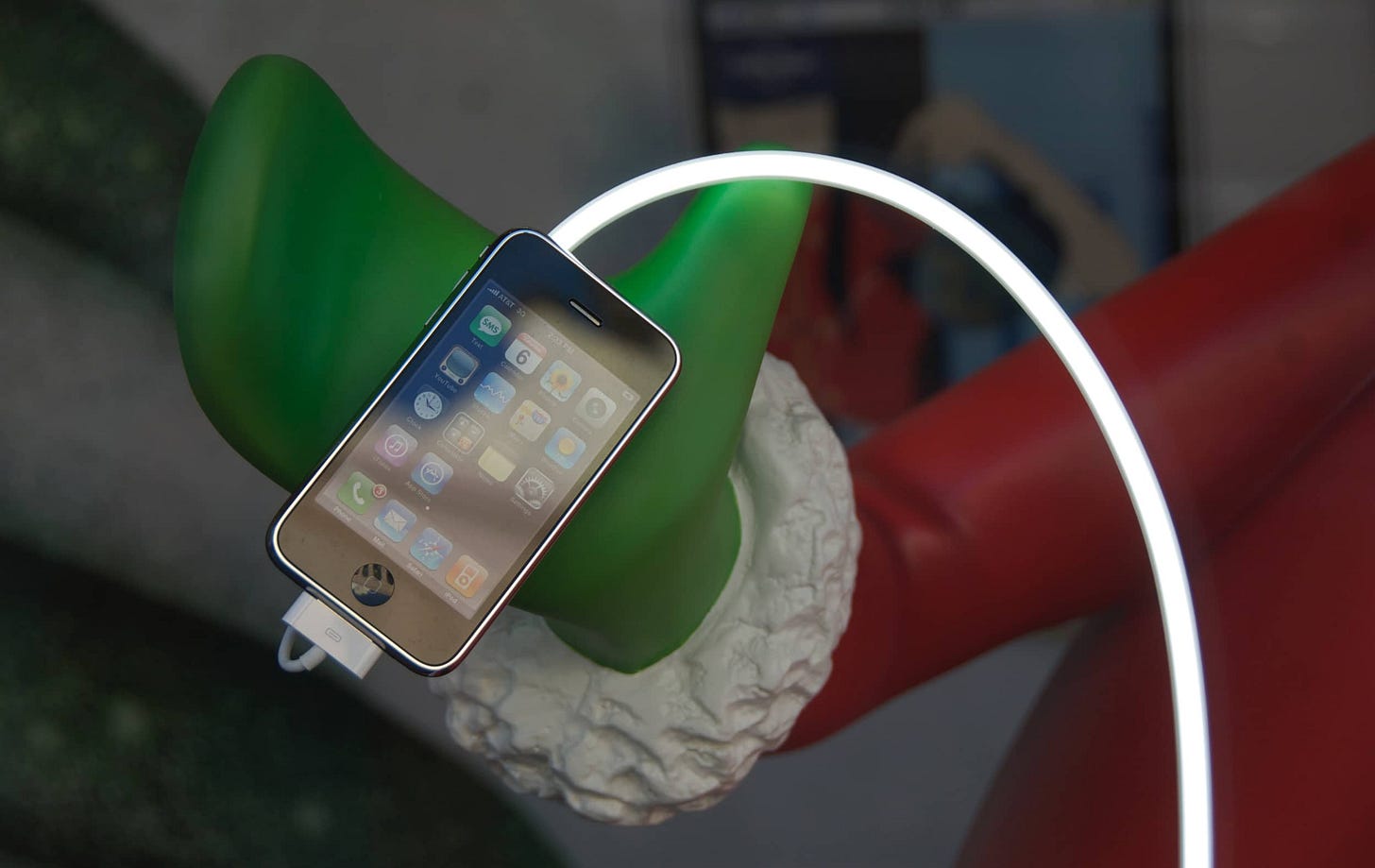 iPhone 3G in Santa's hand iPhone 3G in Santa's hand