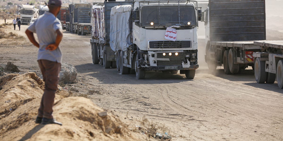 Israel kills five Palestinians in Gaza and announces it will not abide by the terms of facilitating humanitarian aid, despite ceasefire agreement