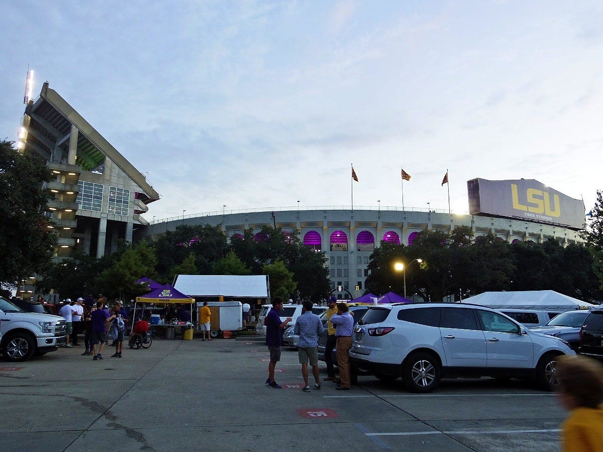 Tiger Stadium at LSU in Baton Rouge on a game day. Image: WClarke via Wikimedia Commons