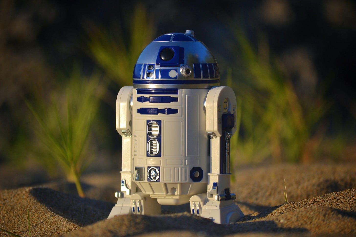 Decoding The AI Writing Revolution: An In-Depth Exploration Of Machine Language