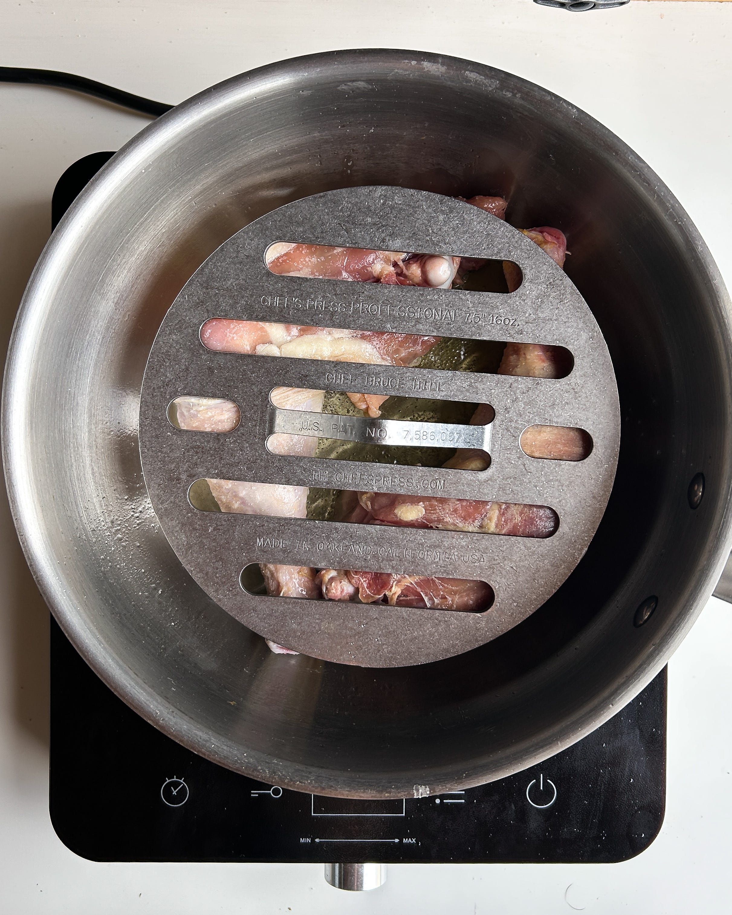 Signs oil is degraded and when to discard it