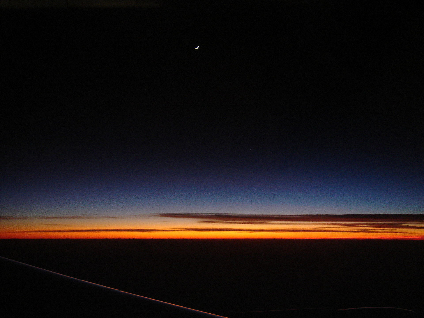 The picture next to the Wikipedia entry for "dusk."