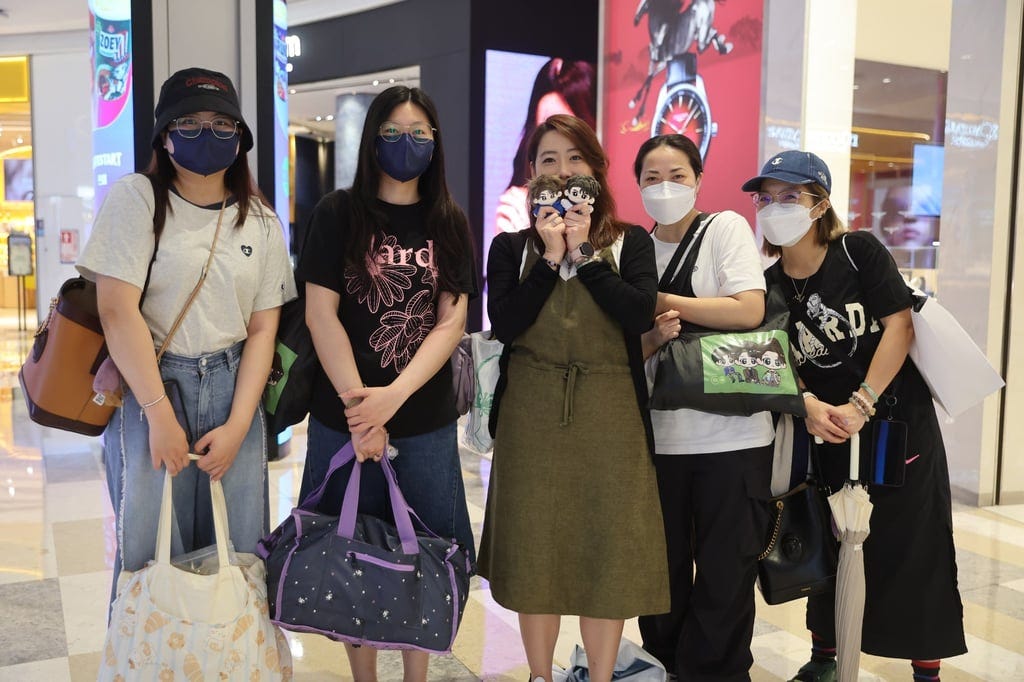 Grace Chu (left) and friends in Shenzhen. Photo: Edmond So Grace Chu (left) and friends in Shenzhen. Photo: Edmond So