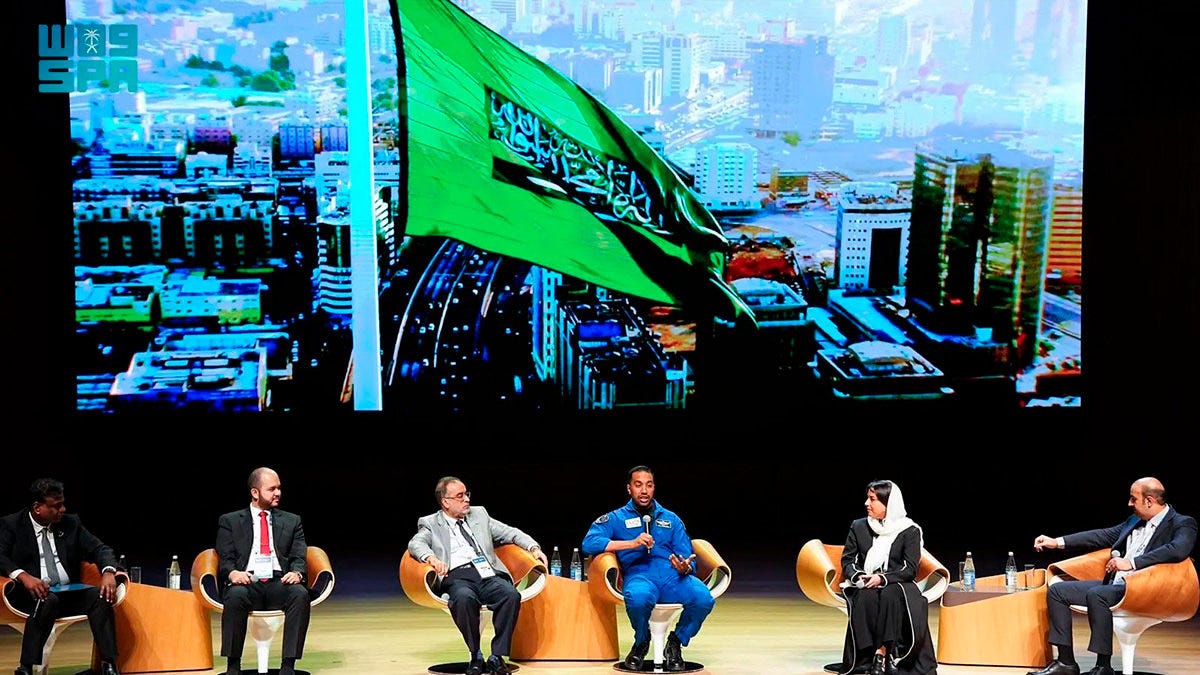 Las inversiones industriales las asume NSG y las actividades no rentables la Agencia Espacial SaudÃ, como es el caso de los vuelos tripulados. En imagen, el astronauta saudà Ali AlQarni, que voló al espacio en mayo de 2023 - PHOTO/SPA Las inversiones industriales las asume NSG y las actividades no rentables la Agencia Espacial SaudÃ, como es el caso de los vuelos tripulados. En imagen, el astronauta saudà Ali AlQarni, que voló al espacio en mayo de 2023 - PHOTO/SPA
