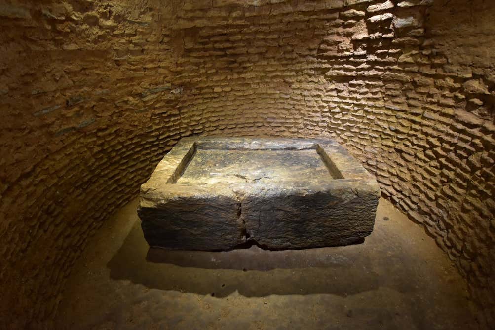 TITAA #68.5: Pink Moons - by Lynn Cherny