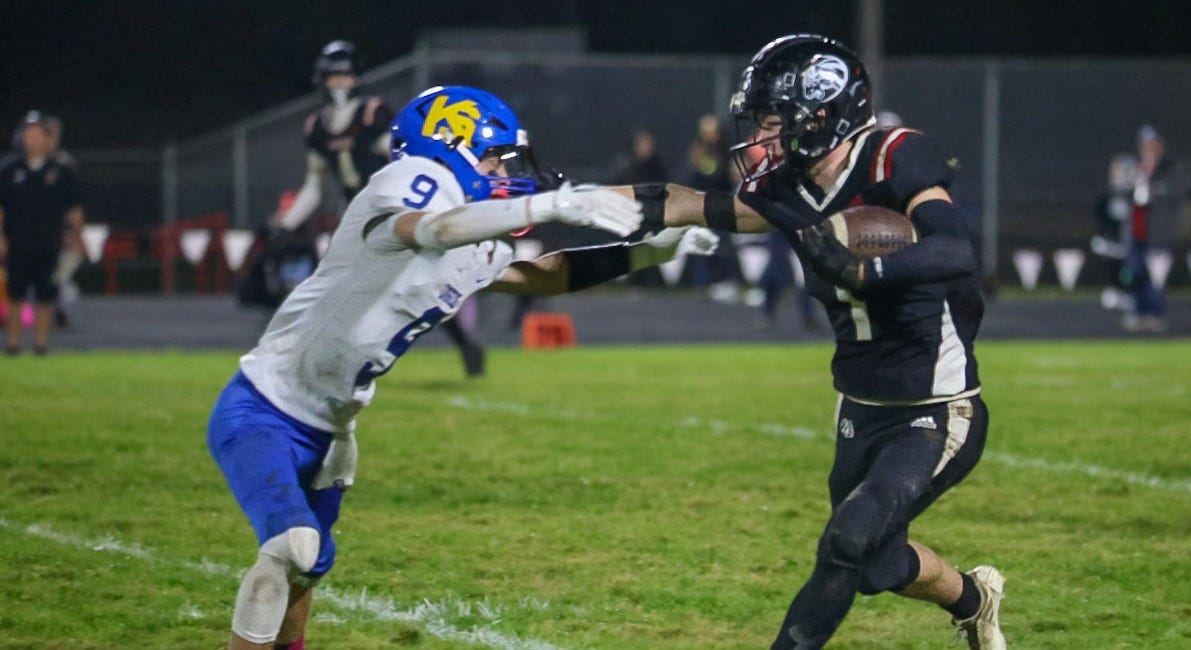 High School Football: Clatskanie knocks off Knappa to clinch league title