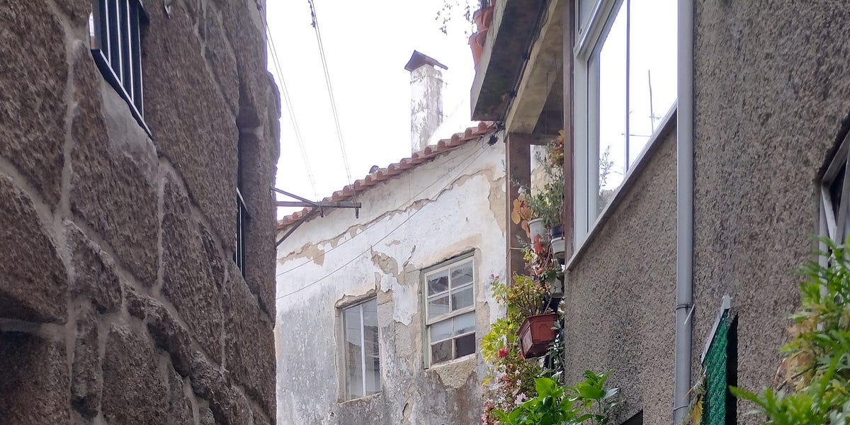 Santar, Portugal: Authentic Village Charm