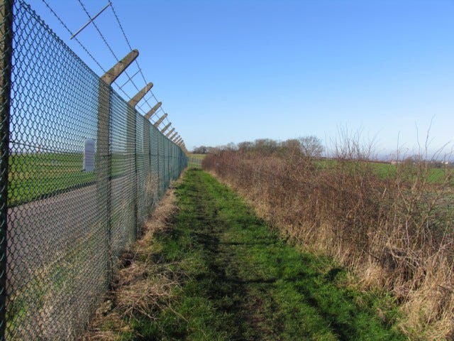 File:East Midlands Airport perimeter walk - geograph.org.uk - 327885.jpg -  Wikimedia Commons