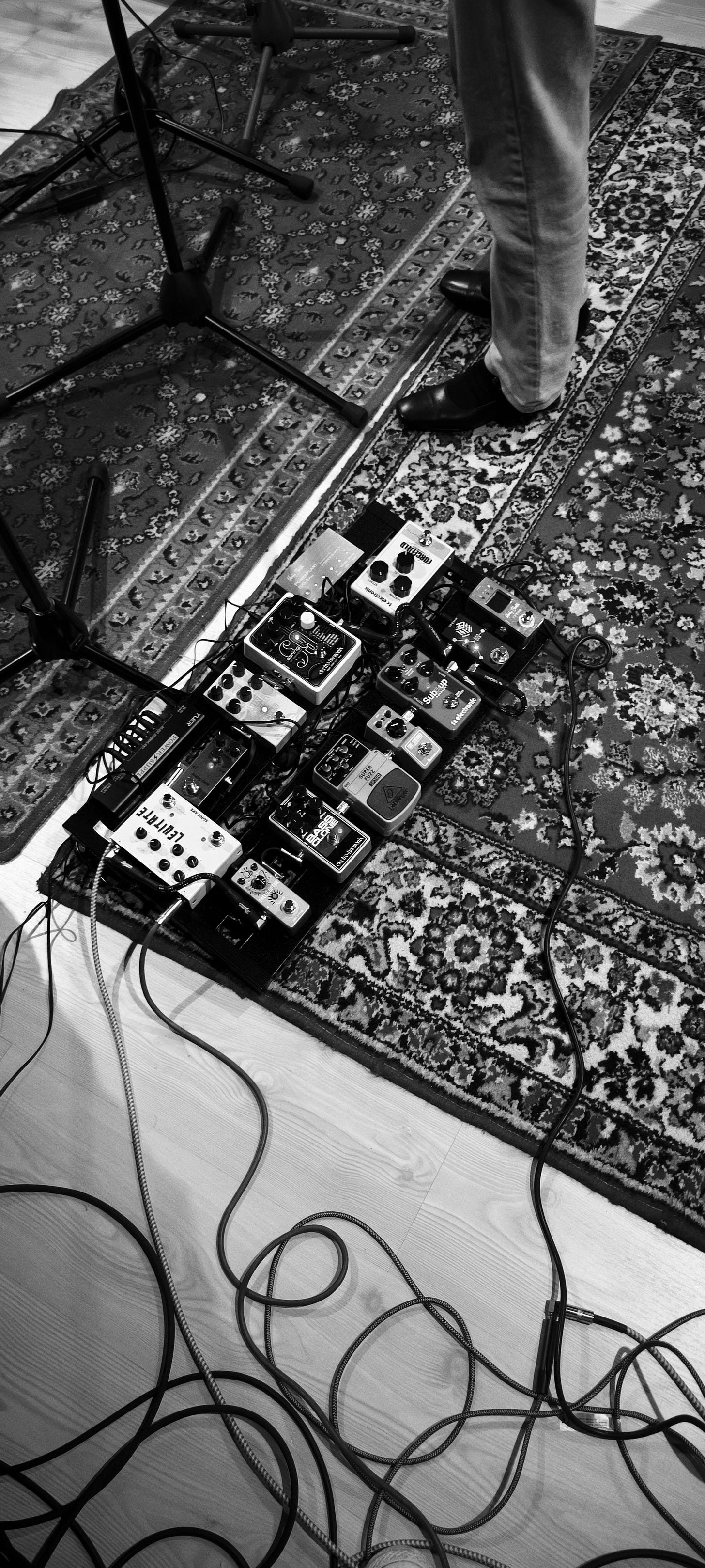 Mighty Jupiter & The Mooncake Band pedalboard effects 2026