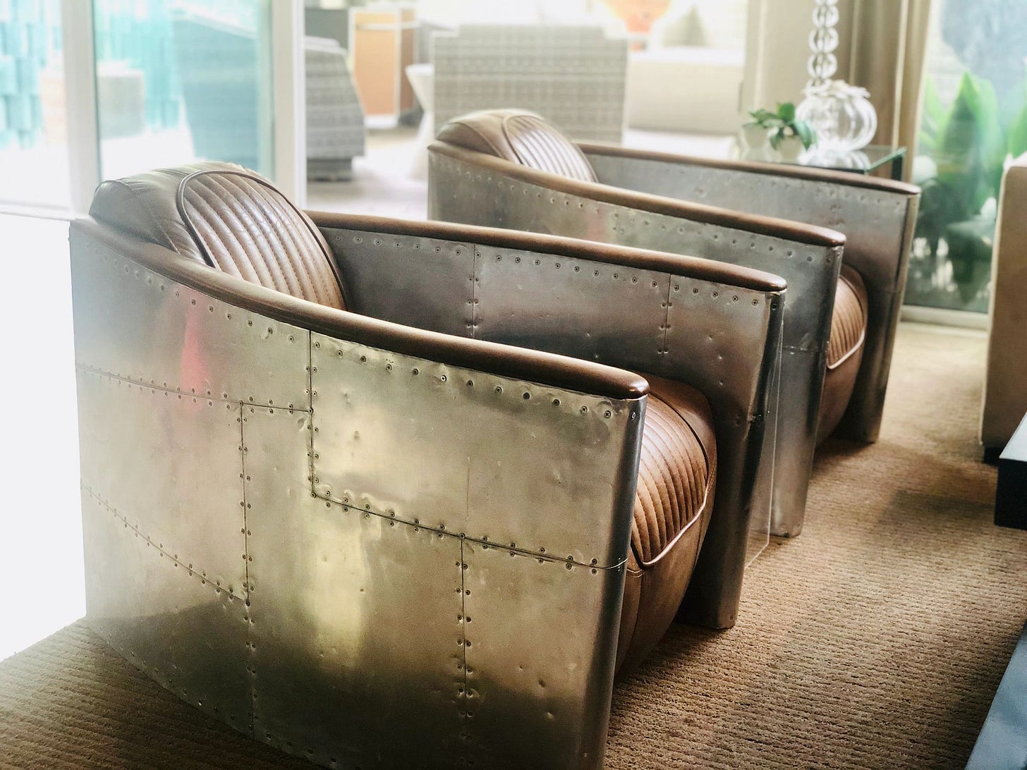 Sobre marcas que le gustan a los regios: Restoration Hardware Sobre marcas que le gustan a los regios: Restoration Hardware