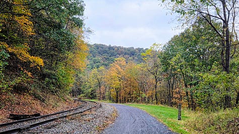 16 miles of fall color unfolding in the mountains