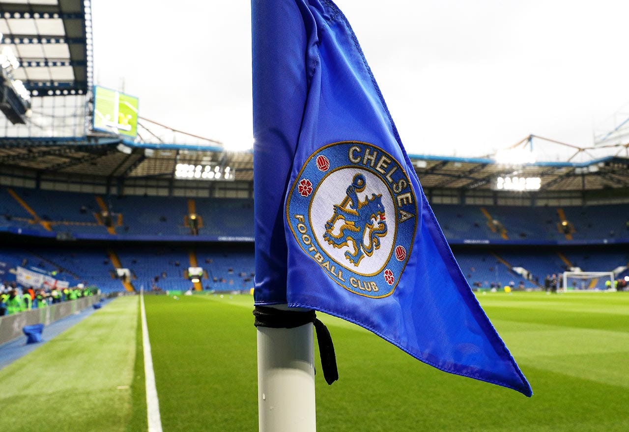 Chelsea keeper Eduardo to sign extension before joining Vitesse - we&amp;#39;re not  joking