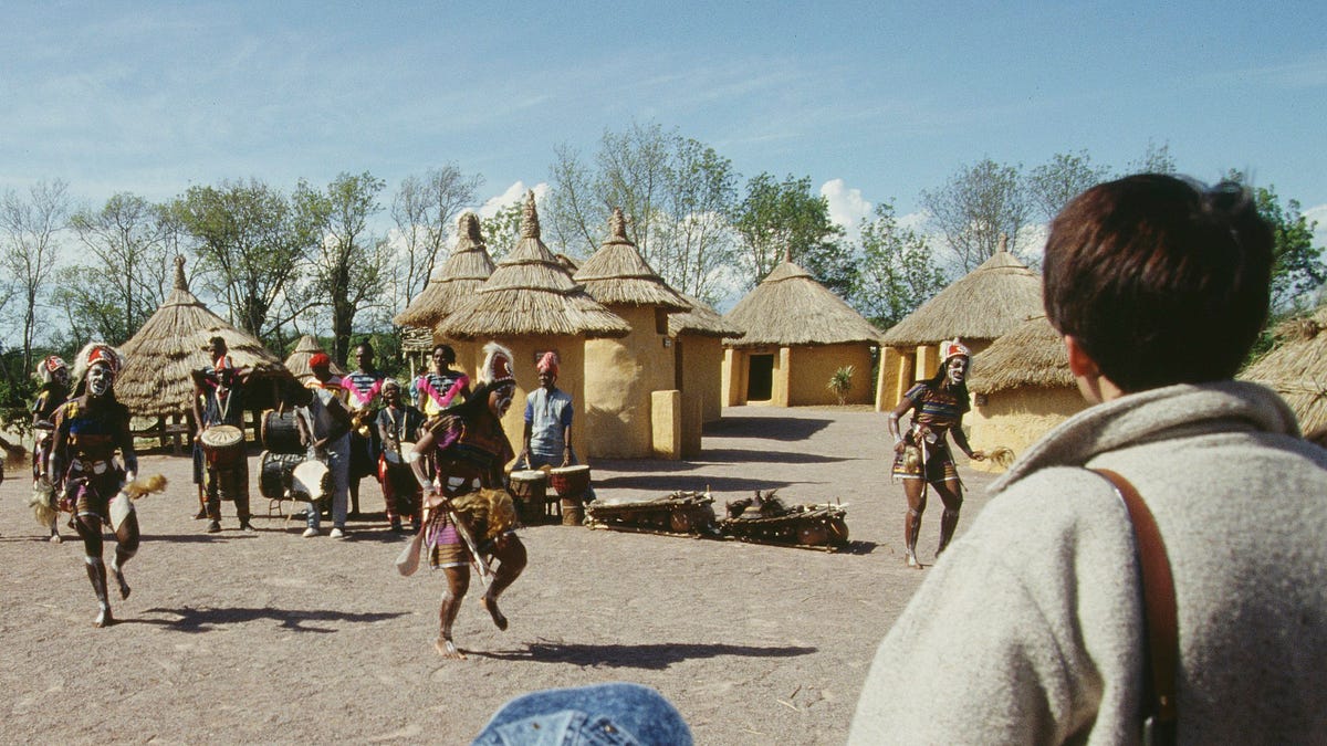 🔅 The 1994 Human Zoo in France - The Baobab