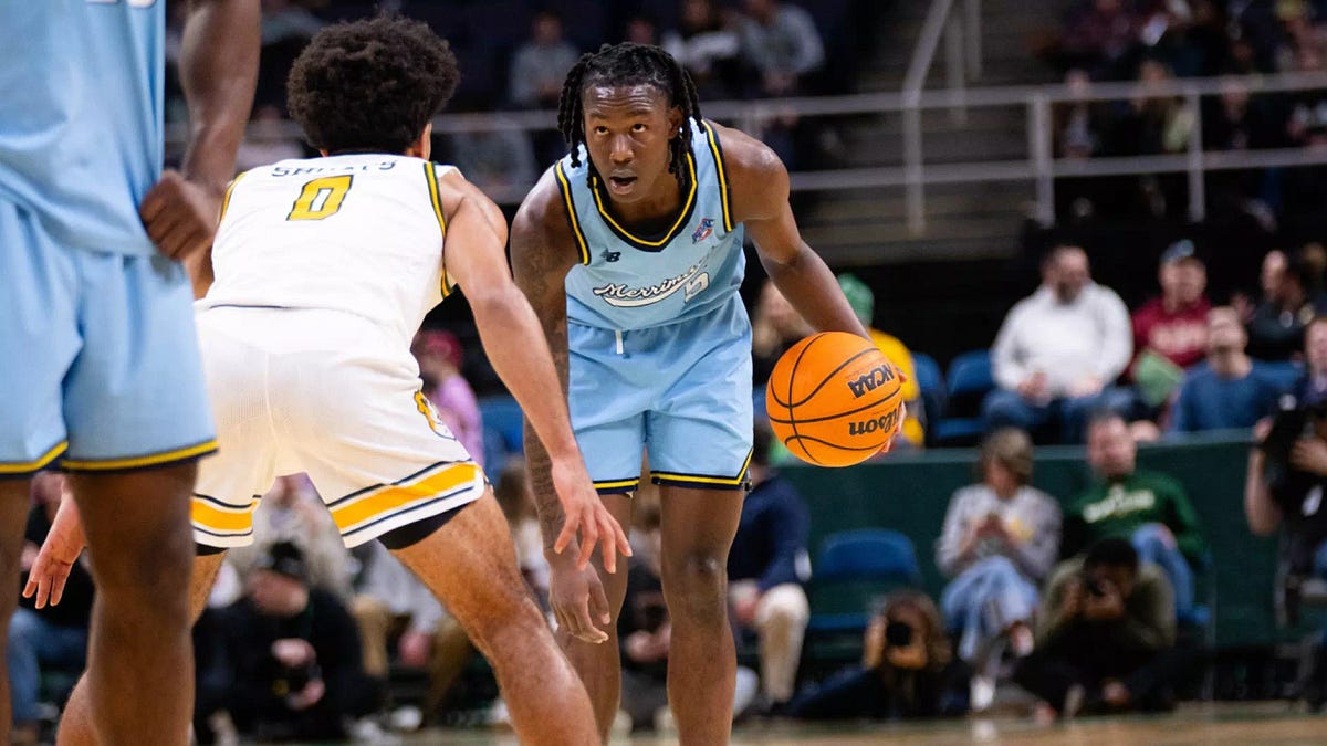 Warriors remain the only unbeaten MAAC team with win at Siena